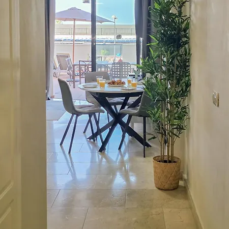 Ocean Bliss 1 Bedroom In Mar Has Sea Views From Its Large Terrace With Great Location