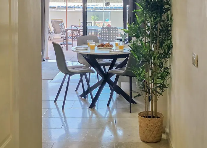 Ocean Bliss 1 Bedroom In Mar Has Sea Views From Its Large Terrace With Great Location