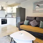 Ocean Bliss 1 Bedroom In Mar Has Sea Views From Its Large Terrace With Great Location *